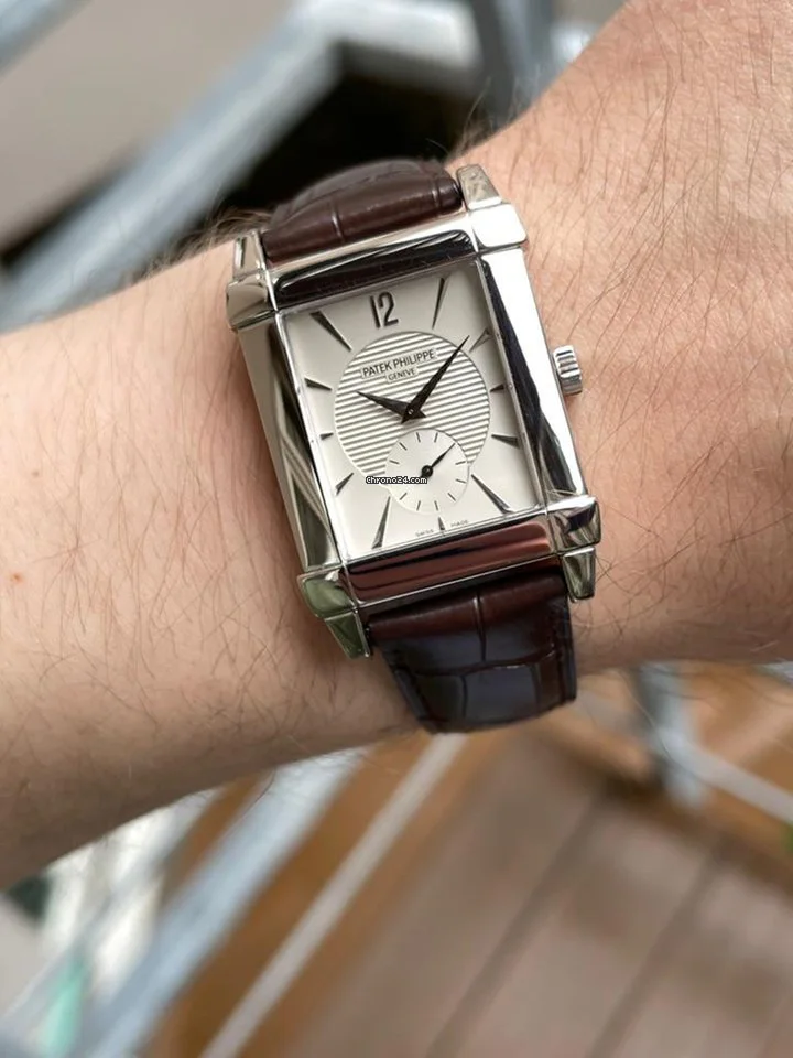 Patek Philippe Gondolo 5111G-001